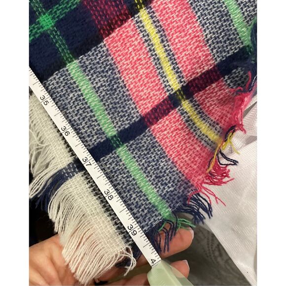 Old Navy Plaid Soft Huge Scarf Shawl New Red Green - Picture 4 of 4